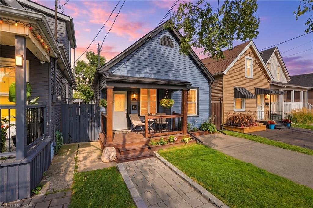 67 Robins Avenue, Hamilton, ON, L8H 4N3