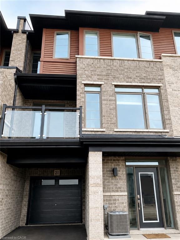 21-5000 Connor Drive, Lincoln, ON, L3J 0T4
