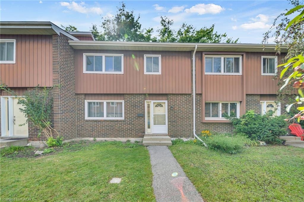 101-121 University Avenue E, Waterloo, ON, N2J 4J1