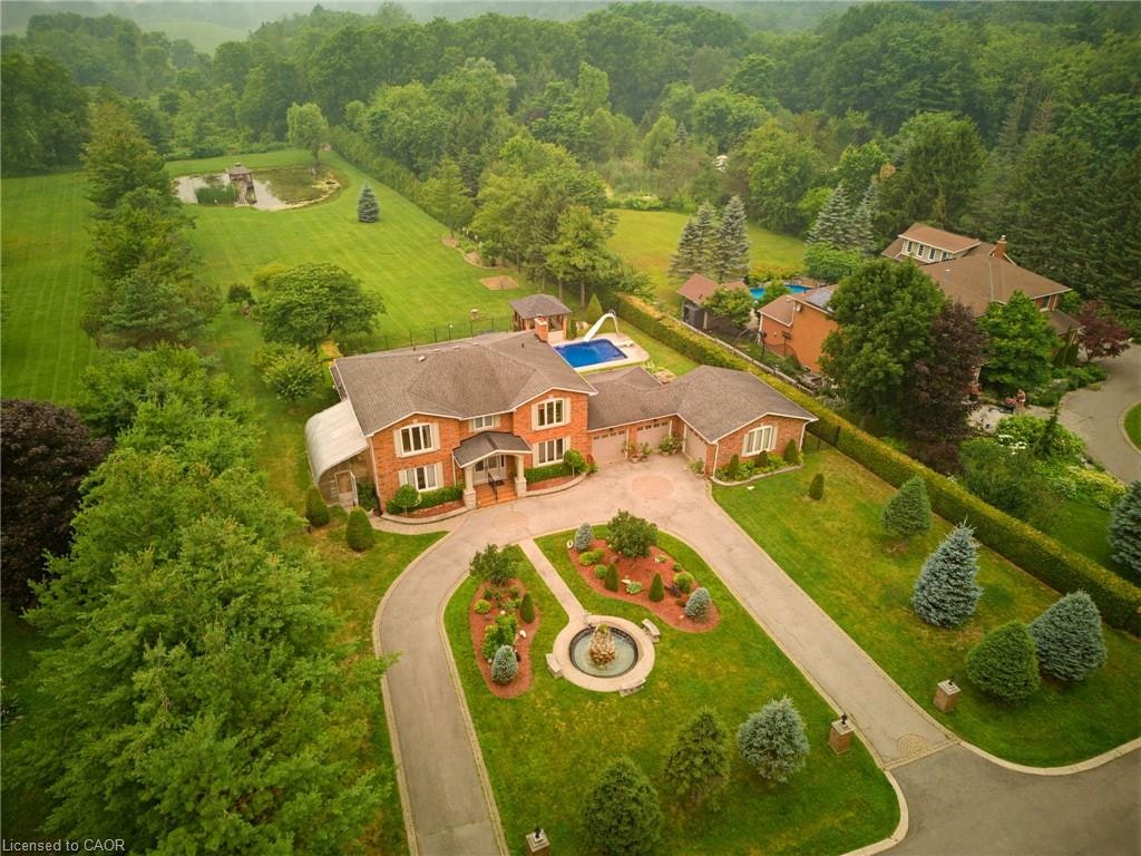 348 Shaver Road, Hamilton, ON, L9G 4K5