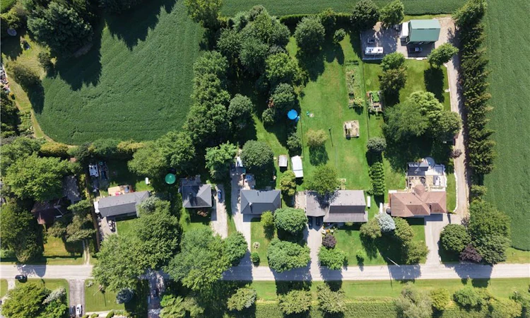 670 Thompson Road
