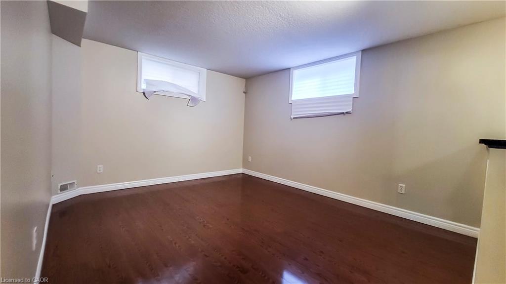 1-132 Udvari Crescent, Kitchener, ON, N2N 3P6 - 3
