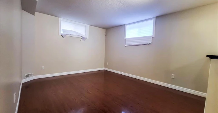 1-132 Udvari Crescent, Kitchener, ON, N2N 3P6 - 3