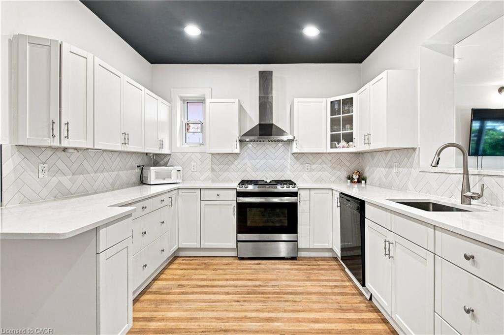 145 Church Street, Kitchener, ON, N2G 2S5