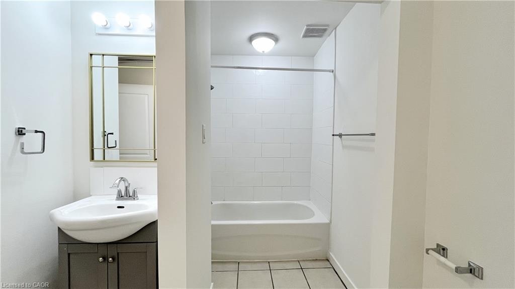 61 Hurst Place S, Hamilton, ON, L8P 3E6 - 13