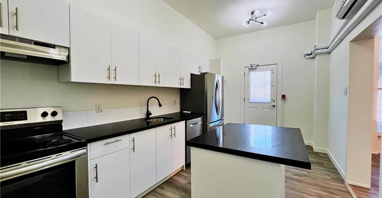 61 Hurst Place S, Hamilton, ON, L8P 3E6 - 4