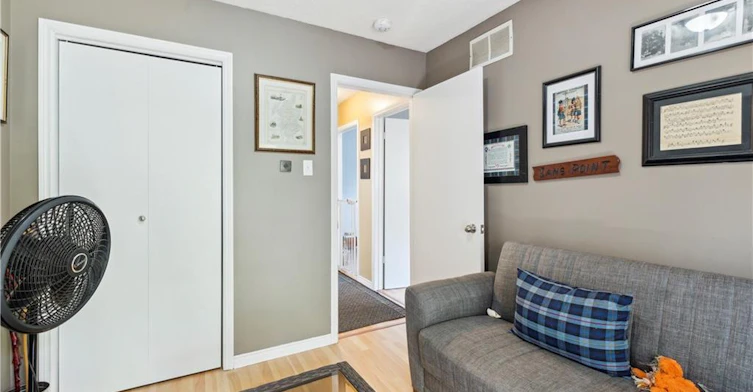 Upper-203 Commercial Street, Welland, ON, L3B 5Z5 - 18