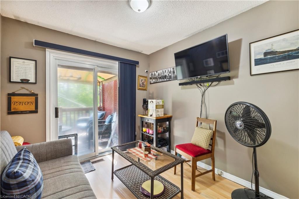 Upper-203 Commercial Street, Welland, ON, L3B 5Z5 - 17