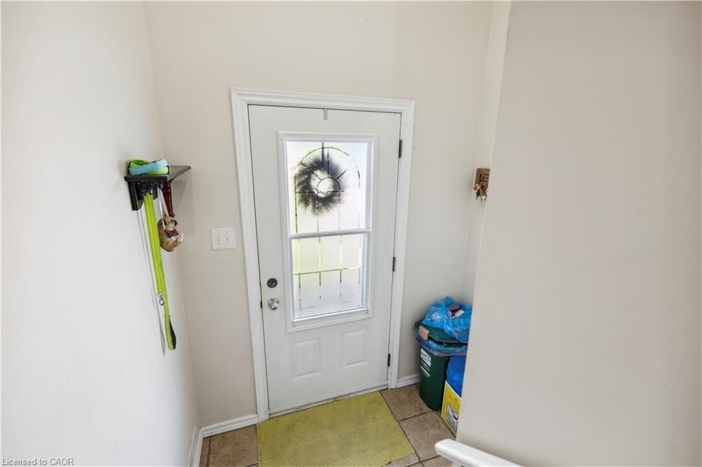Upper-203 Commercial Street, Welland, ON, L3B 5Z5 - 4