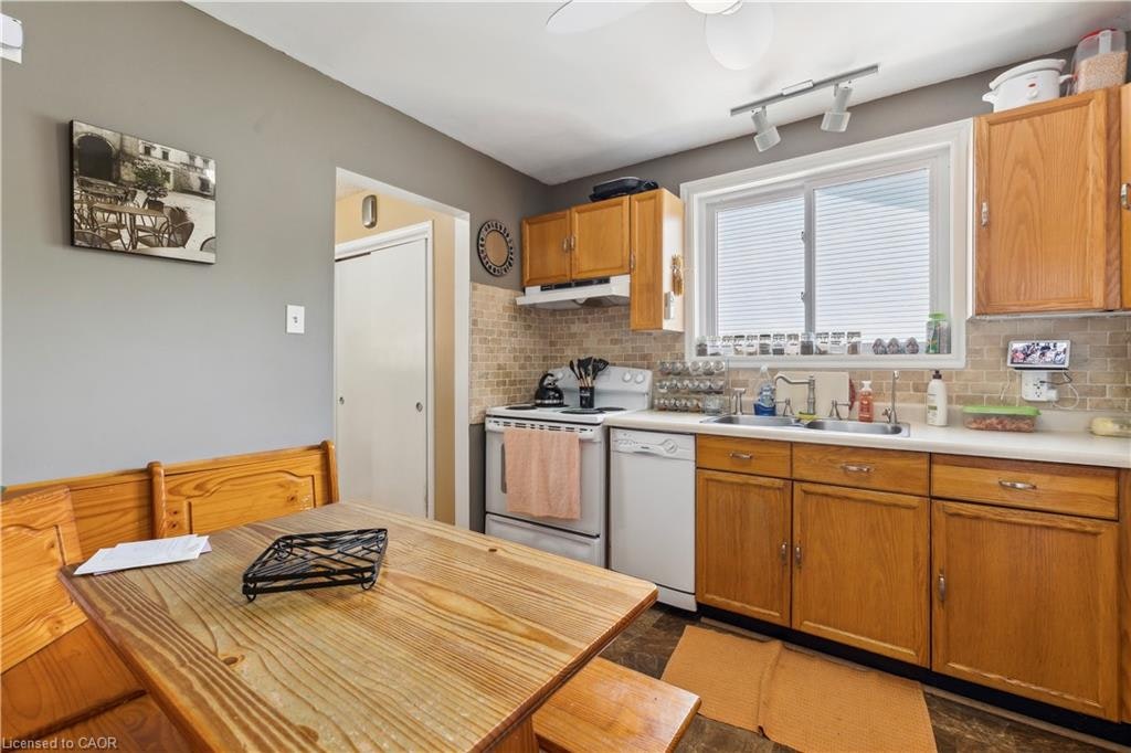 Upper-203 Commercial Street, Welland, ON, L3B 5Z5 - 10