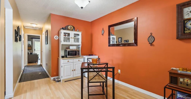Upper-203 Commercial Street, Welland, ON, L3B 5Z5 - 8
