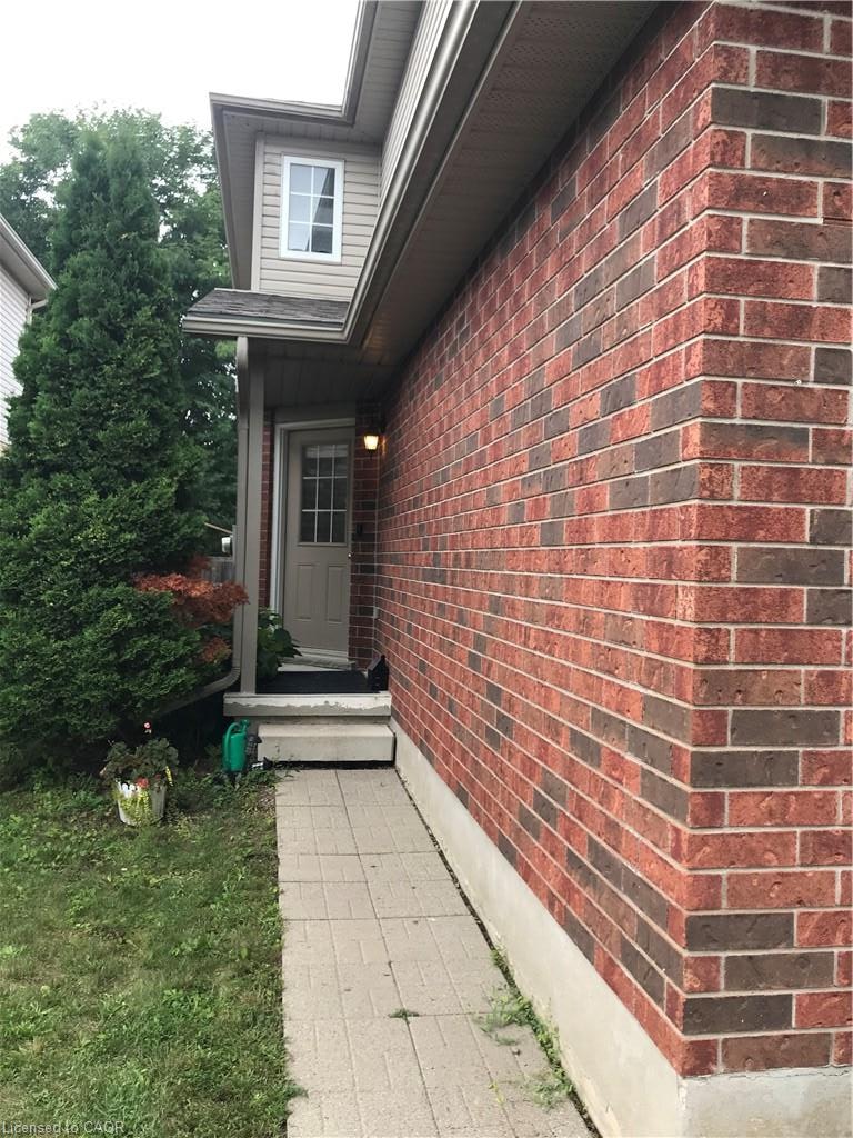 470 Colt Street, Waterloo, ON, N2K 4N8 - 2