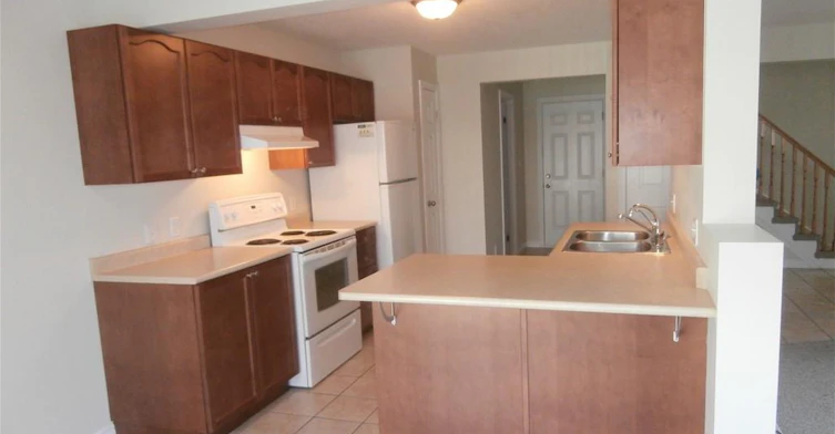 470 Colt Street, Waterloo, ON, N2K 4N8 - 4