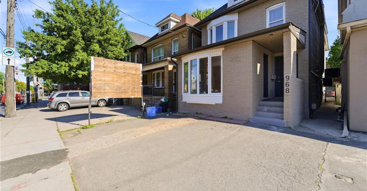MAIN-968 Main Street E, Hamilton, ON, L8M 1M8