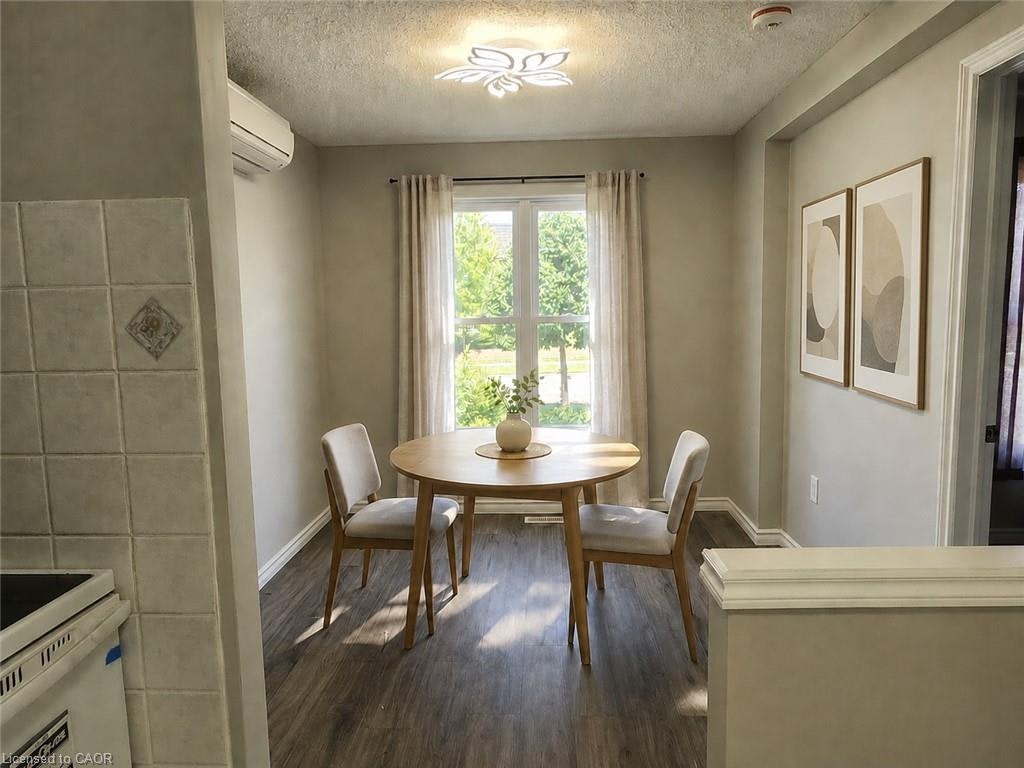 31 Old Carriage Drive, Kitchener, ON, N2P 1H5 - 3