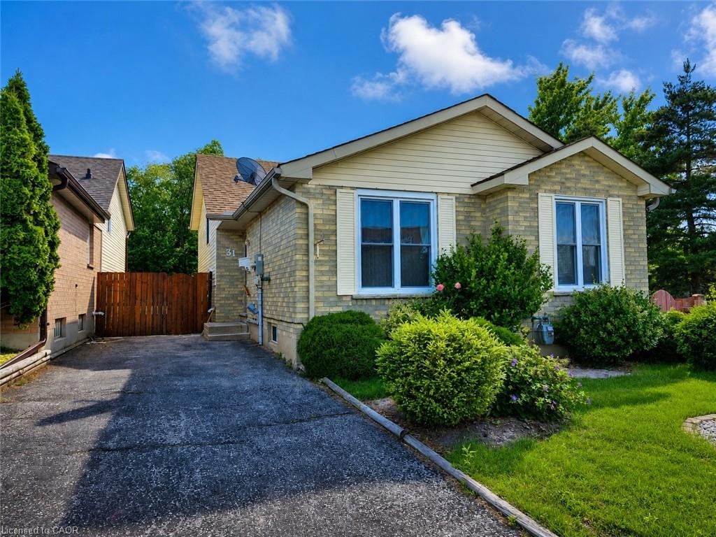 31 Old Carriage Drive, Kitchener, ON, N2P 1H5