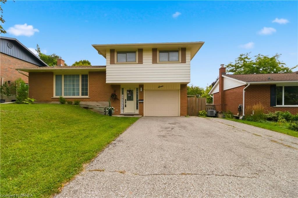 1-7 Crestwood Drive, Cambridge, ON, N1S 3N8