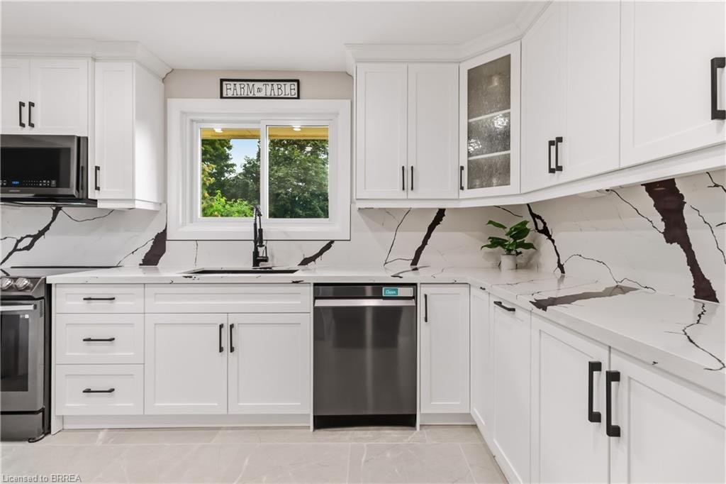 1-7 Crestwood Drive, Cambridge, ON, N1S 3N8 - 18