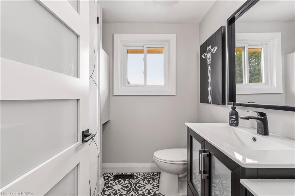 1-7 Crestwood Drive, Cambridge, ON, N1S 3N8 - 27