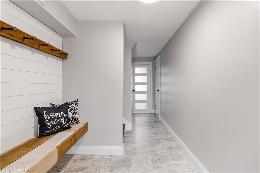 1-7 Crestwood Drive, Cambridge, ON, N1S 3N8 - 7