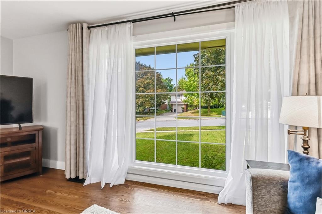 1-7 Crestwood Drive, Cambridge, ON, N1S 3N8 - 13