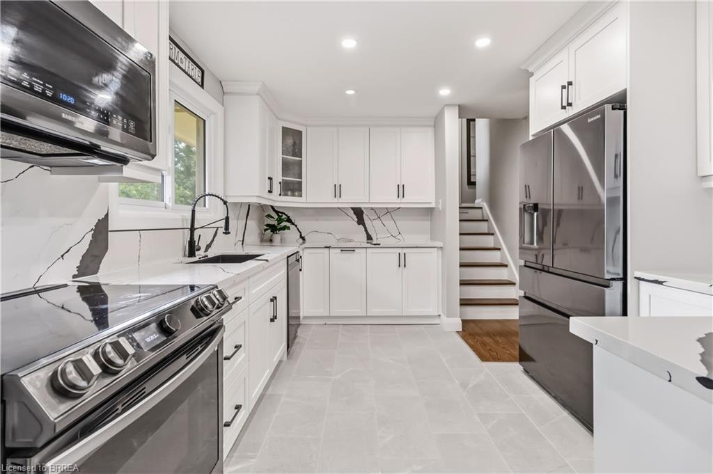 1-7 Crestwood Drive, Cambridge, ON, N1S 3N8 - 17