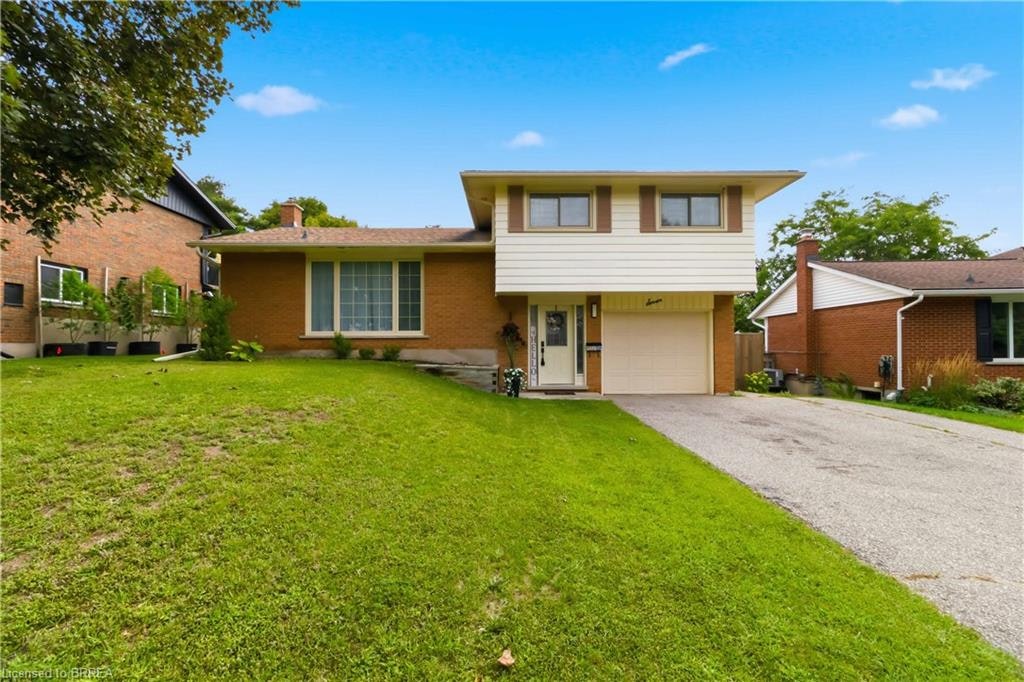 1-7 Crestwood Drive, Cambridge, ON, N1S 3N8 - 2