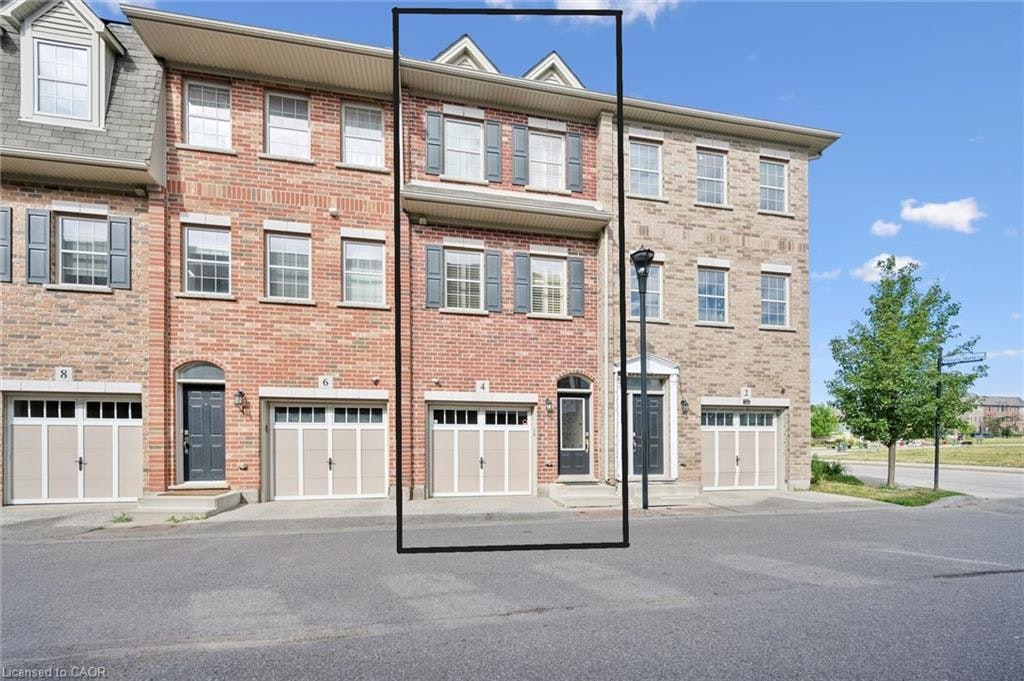4 Cheltenham Mews, Kitchener, ON, N2H 0B2