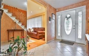 2100 Waycross Crescent, Mississauga, ON, L5K 1H9 - 4
