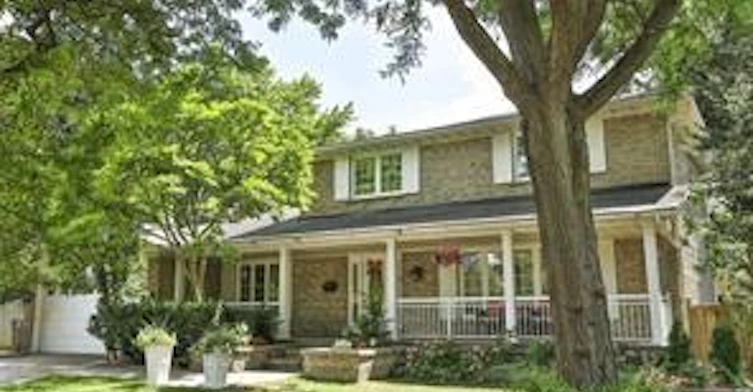 2100 Waycross Crescent, Mississauga, ON, L5K 1H9 - 2