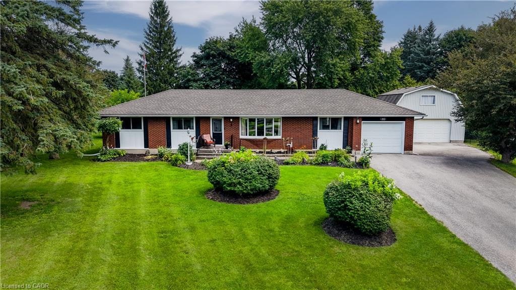 44 Oakwood Drive, North Dumfries, ON, N1R 5S3