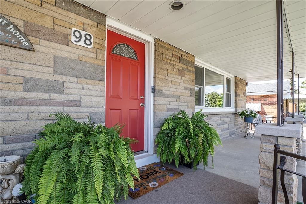 98 Duncombe Drive - 3