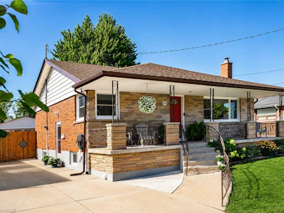 98 Duncombe Drive - 2