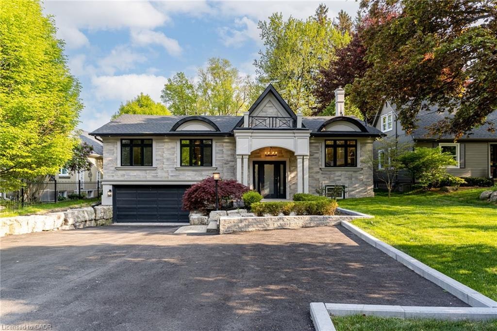 34 Jerseyville Road E, Hamilton, ON, L9G 1K1 - 2
