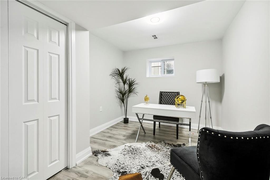 34 Jerseyville Road E, Hamilton, ON, L9G 1K1 - 39