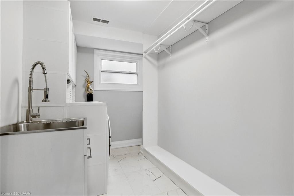 34 Jerseyville Road E, Hamilton, ON, L9G 1K1 - 41