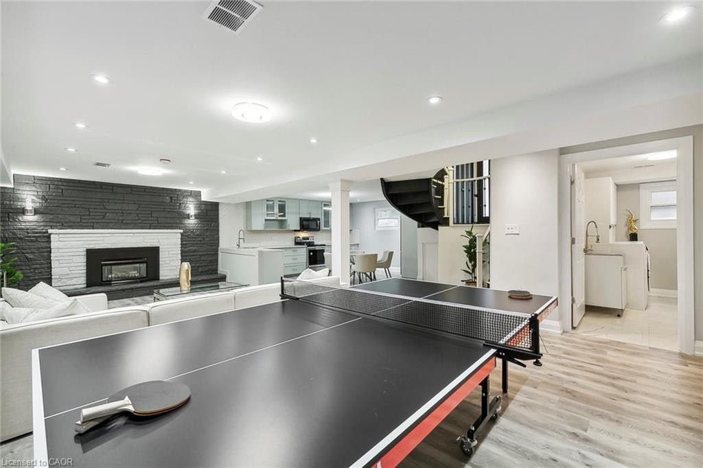 34 Jerseyville Road E, Hamilton, ON, L9G 1K1 - 32