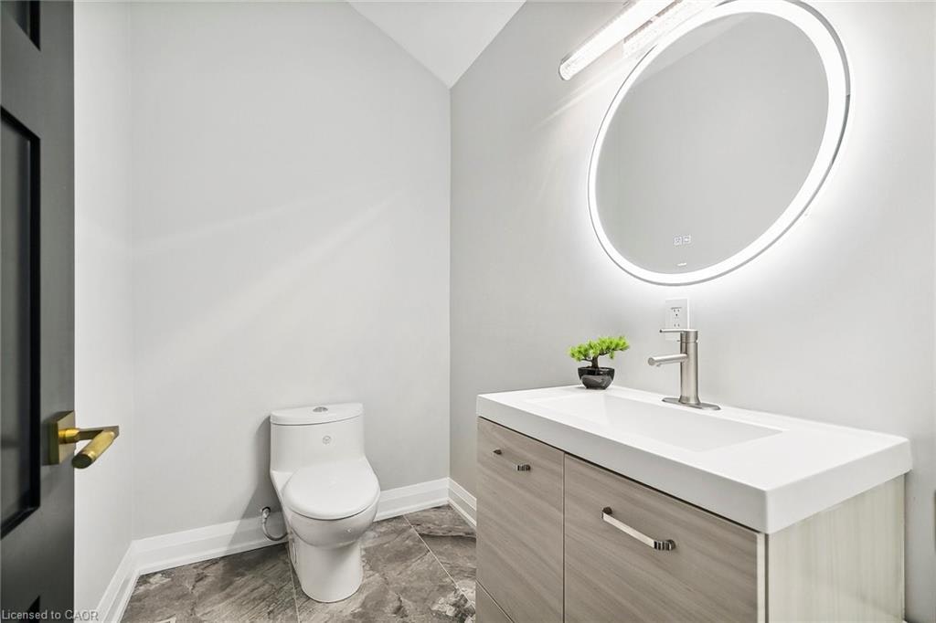 34 Jerseyville Road E, Hamilton, ON, L9G 1K1 - 31