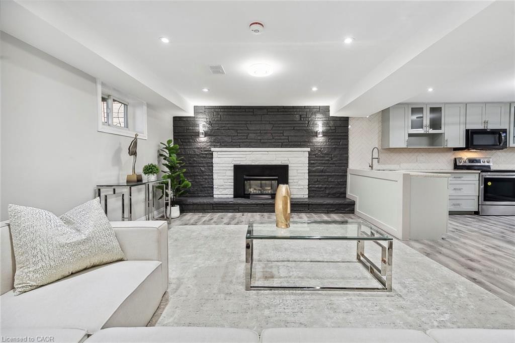 34 Jerseyville Road E, Hamilton, ON, L9G 1K1 - 35