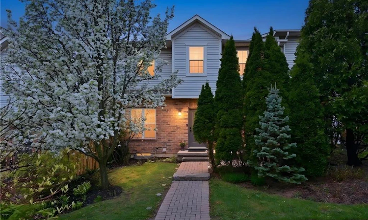 35-1085 Harrogate Drive