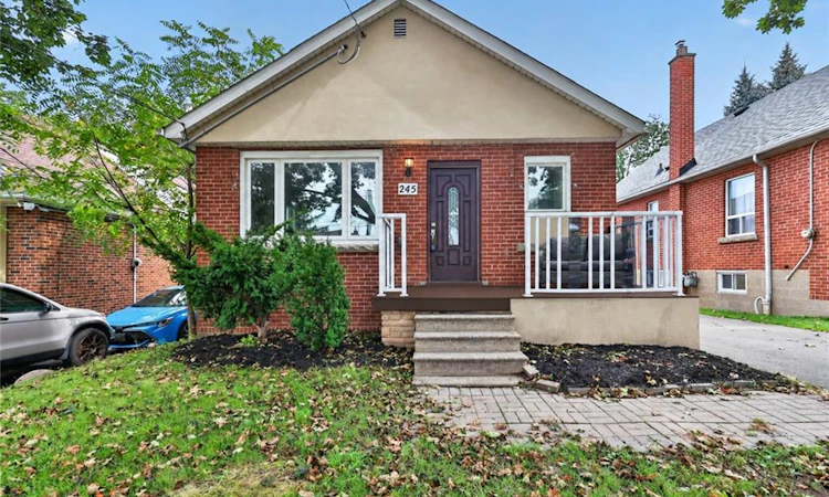 245 Glenholme Avenue