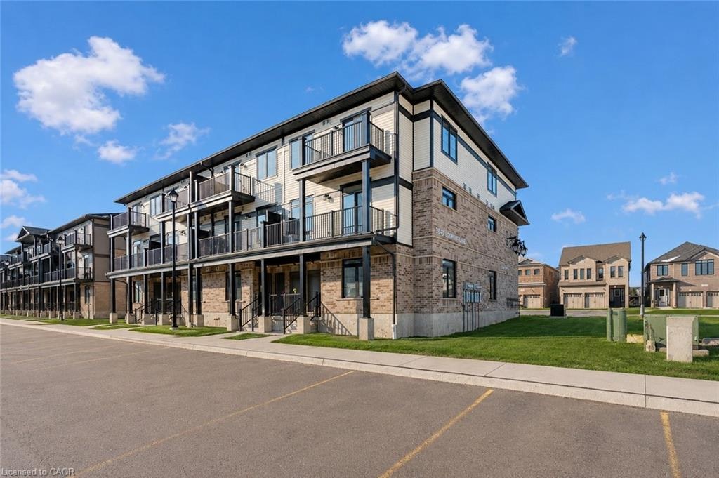 73 Lomond Lane, Kitchener, ON, N2R 0T6