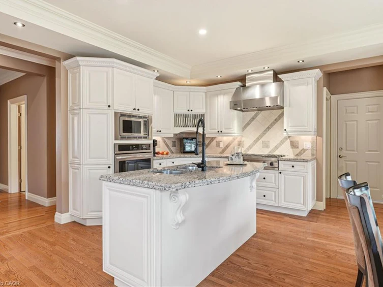 28 Millcreek Court, Hamilton, ON, L9G 4Z3 - 6