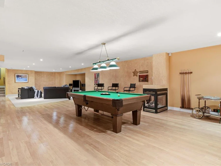 28 Millcreek Court, Hamilton, ON, L9G 4Z3 - 31