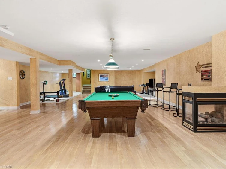 28 Millcreek Court, Hamilton, ON, L9G 4Z3 - 33