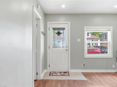 127 Park Row N - 3