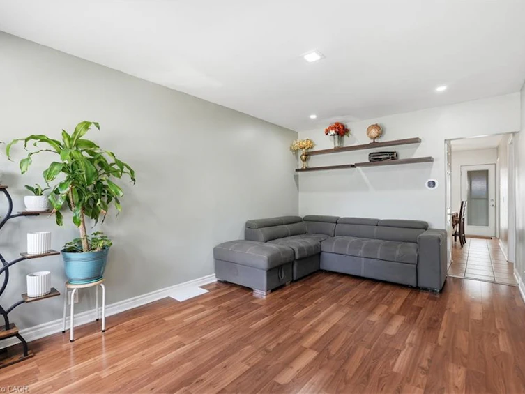 127 Park Row N, Hamilton, ON, L8H 4E7 - 4