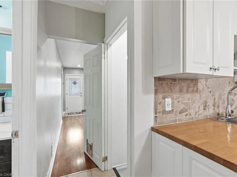 127 Park Row N, Hamilton, ON, L8H 4E7 - 16