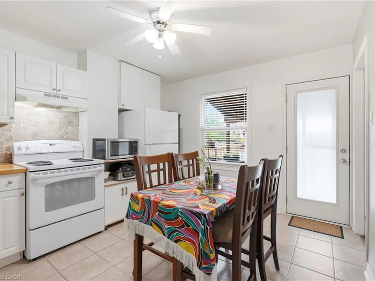 127 Park Row N, Hamilton, ON, L8H 4E7 - 7