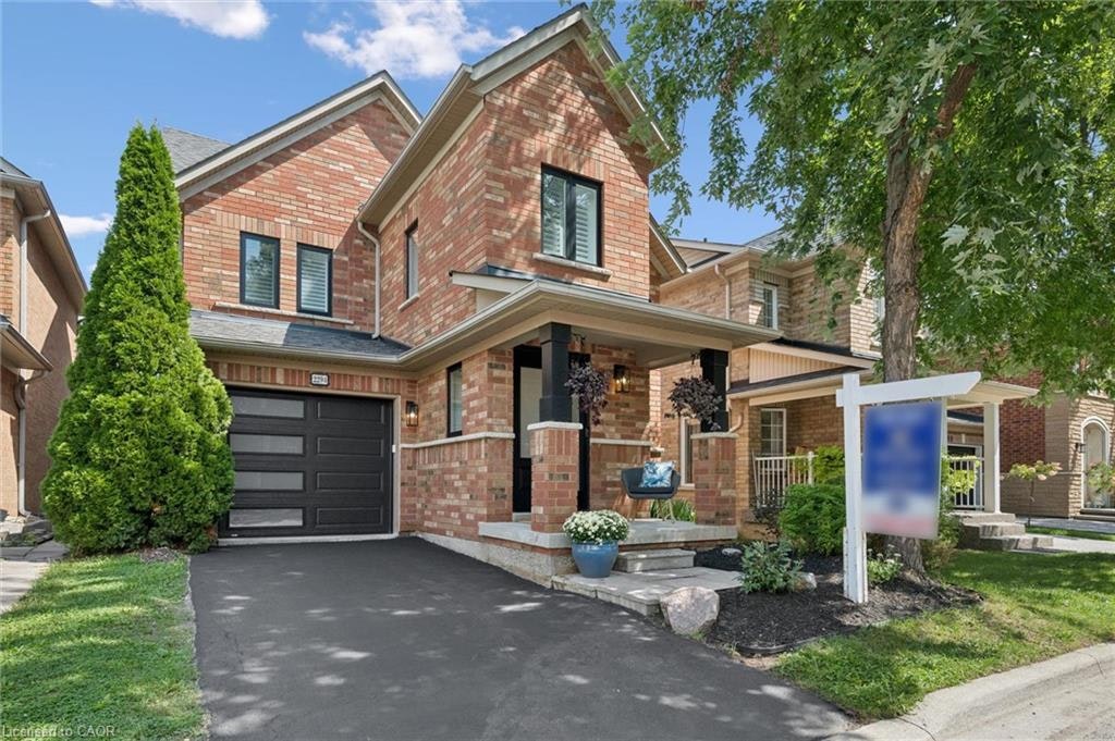 2294 Seton Crescent, Burlington, ON, L7L 6Y4